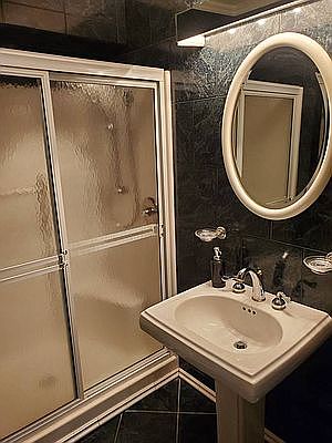 4th image of 506 Reynolds Ave Floor 1