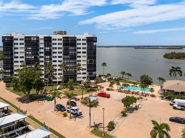 4265 Bay Beach Ln APT 425, Fort Myers Beach, FL 33931