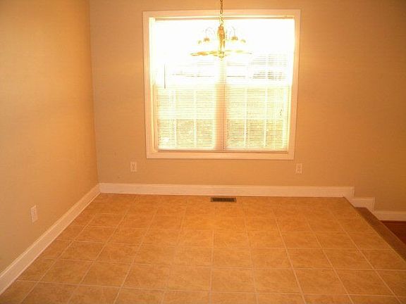 5th image of 108 Laney Dr
