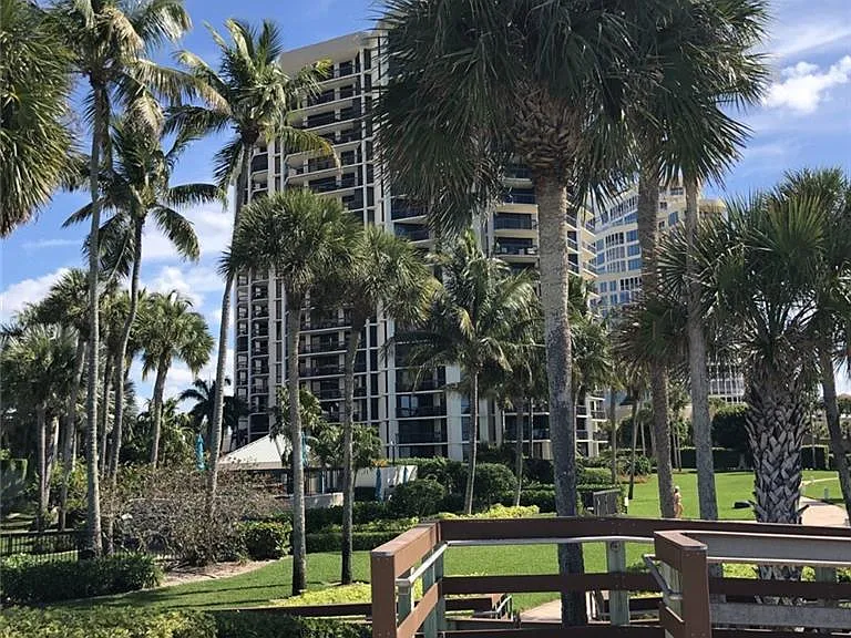 4551 Gulf Shore Blvd N #1606 — Photo 24