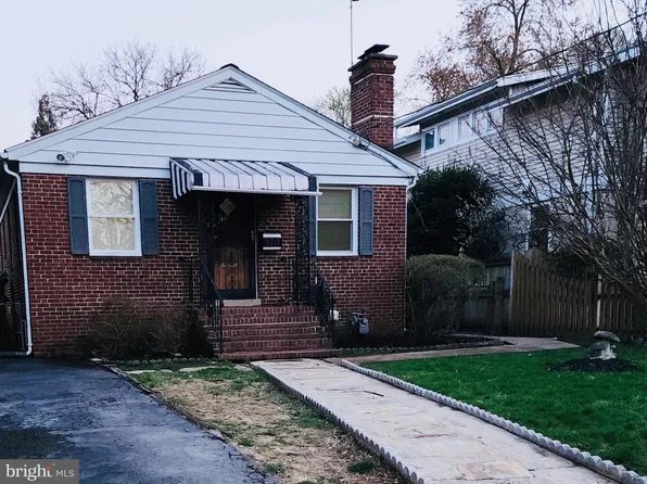 5618 7th St N, Arlington, VA 22205