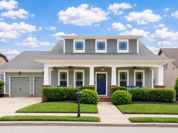 2017 Callaway Park Pl, Thompsons Station, TN 37179