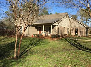 999 Carroll St, Starkville, MS 39759