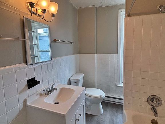 5th image of 422 W Allen St Floor 2