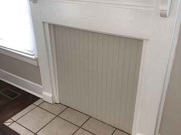 4th image of 826 Bradley St
