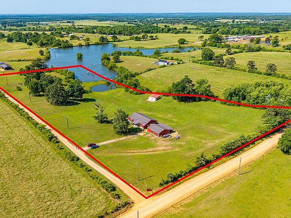 2nd image of 233 Cornbridge Lake Rd
