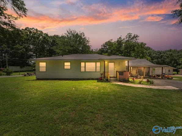 604 Shoal Creek Trl NE, Arab, AL 35016