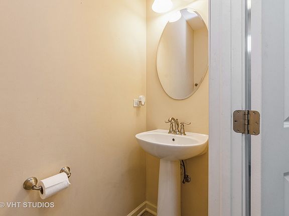 3rd image of 12913 White Pine Way