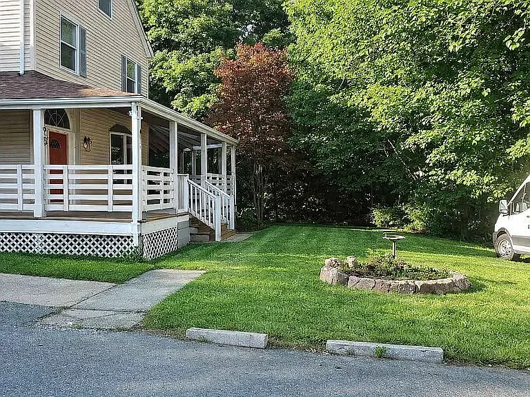 4 bed, $3,250 — Photo 2