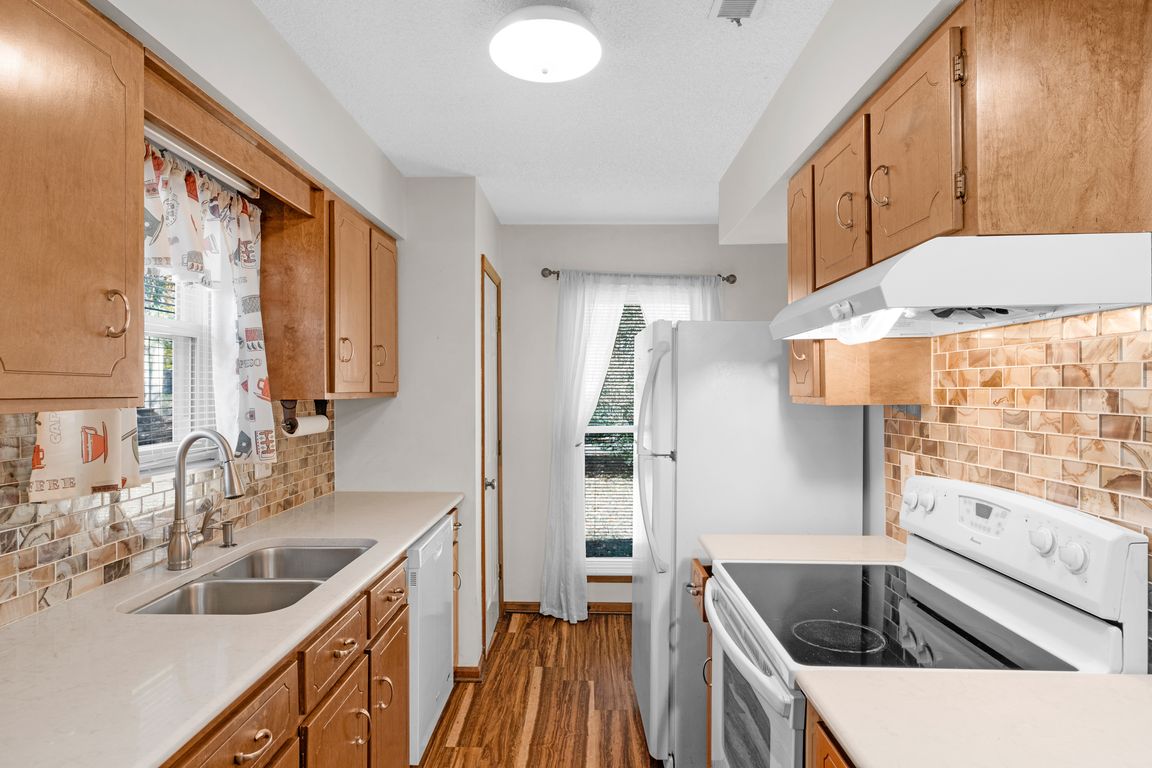 next background image