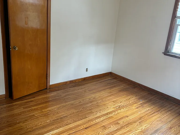 2005 Market Ave N #1 — Photo 4