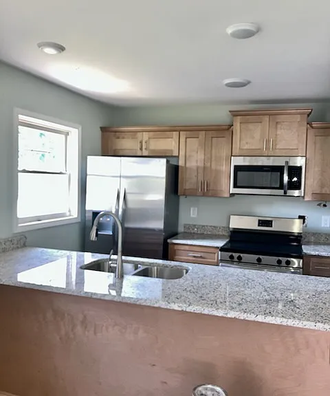 517 Lakeview Dr — Photo 8