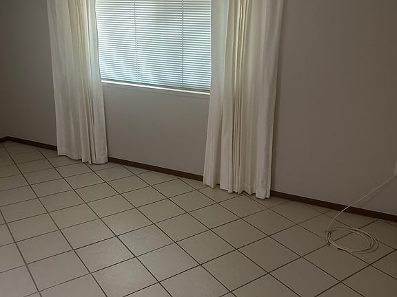 2nd image of 10202 W Hutton Dr