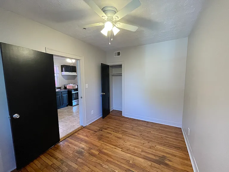 123 Sylvan Ave #2 — Photo 6