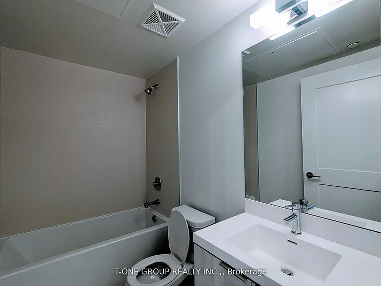 28 Widmer St #3722 — Photo 10