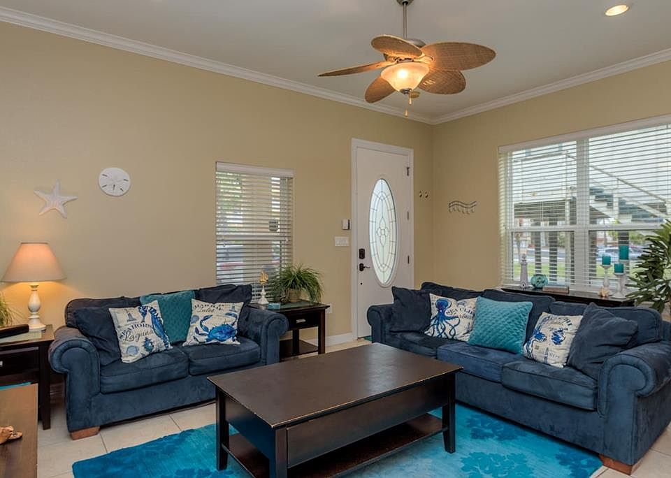 1st image of 130 E Retama St #1