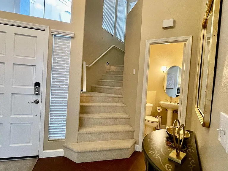1147 E Amberwood Dr — Photo 23