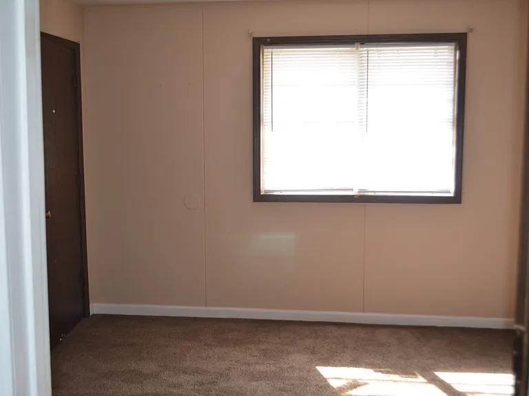126 Marshall St — Photo 3