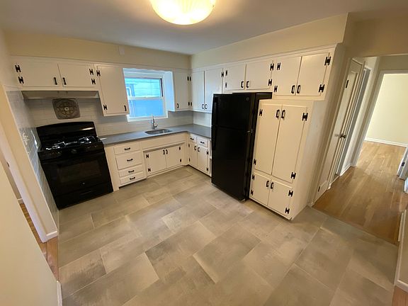 2nd image of 3914 212th St #2