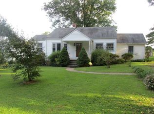 109 Oakwood Ave, Chase City, VA