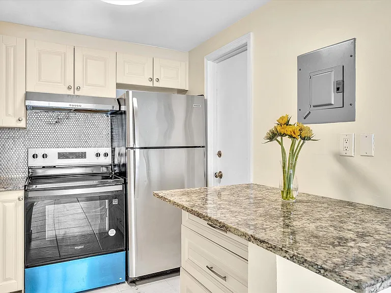 644 NW 13th St #160 — Photo 9