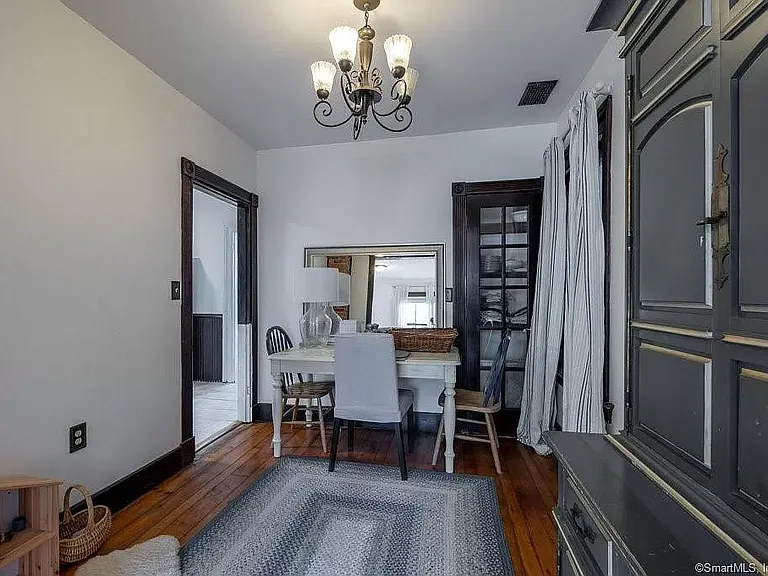 50 Linden St #2 — Photo 7