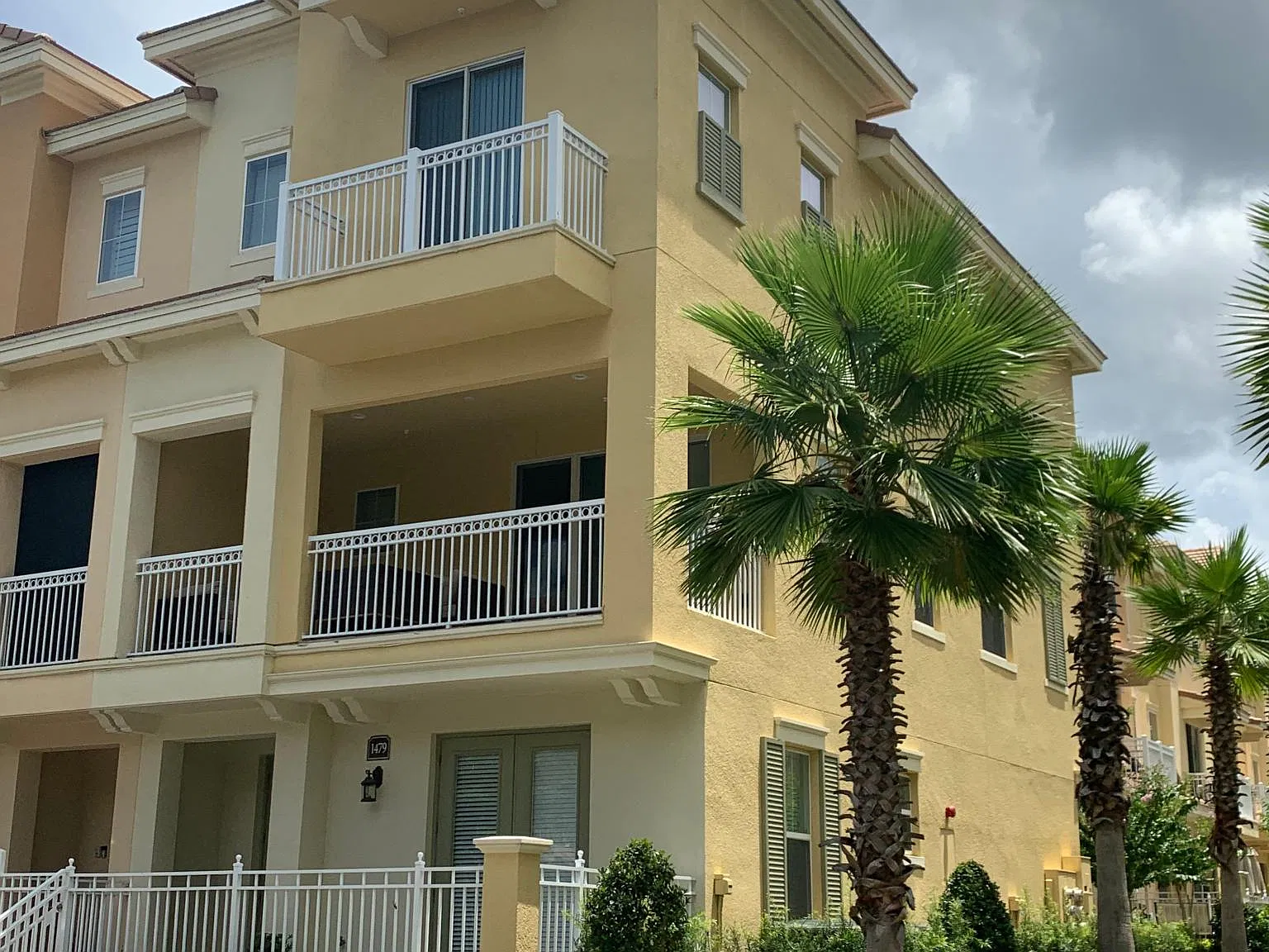 1479 Lake George Dr — Photo 1