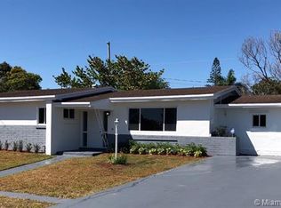 18560 NW 21st Ave, Miami Gardens, FL 33056