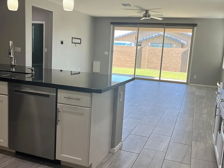 8503 W Peppertree Ln — Photo 9