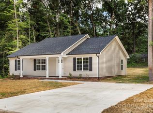 1511 Jamaica Rd, Kannapolis, NC 28083