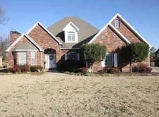 3979 Thornbury Dr, Springdale, AR 72764