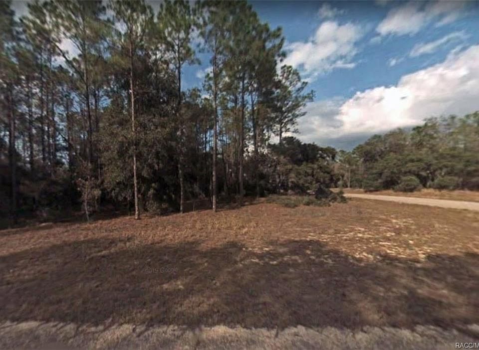 2nd image of 161 E Runic Ln