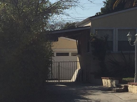 2nd image of 1743 N Altadena Dr