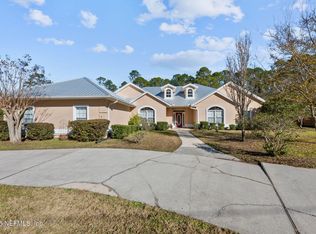 102 Round Lake Cir, Palatka, FL 32177