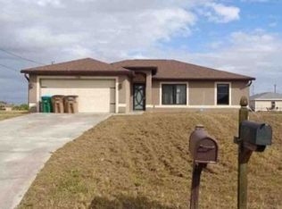 1725 NW 11th Ct, Cape Coral, FL 33993