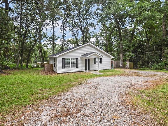 2nd image of 9044 Silver Oak Ln