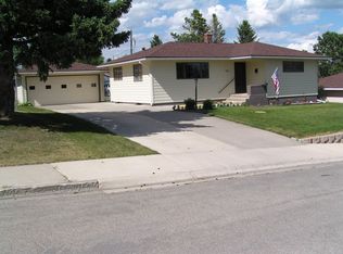 116 Mount Pleasant St, Lewistown, MT 59457