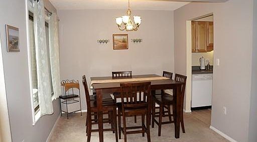 3rd image of 40 Laurelwood Dr