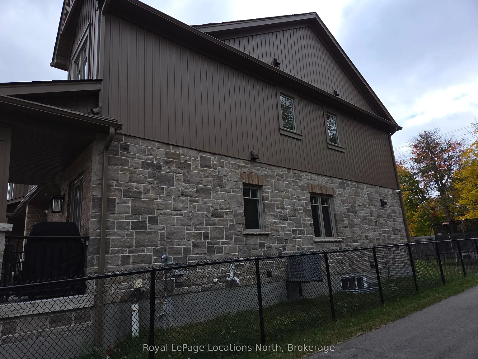 3 bed, $2,900 — Photo 3