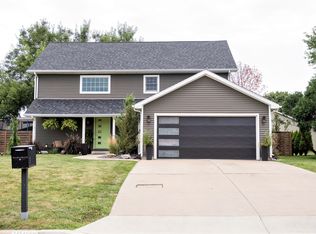 1009 30th St, Peru, IL 61354