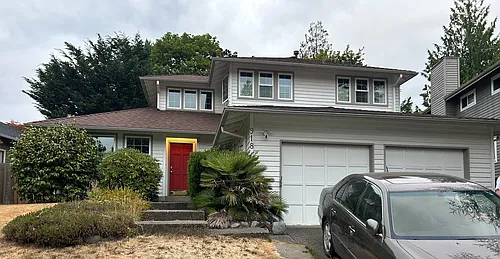 918 221st Ave NE Photo 1
