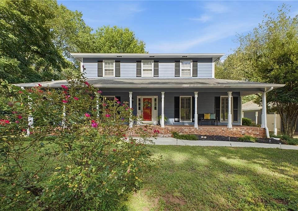 1st image of 412 Pheasant Run SE