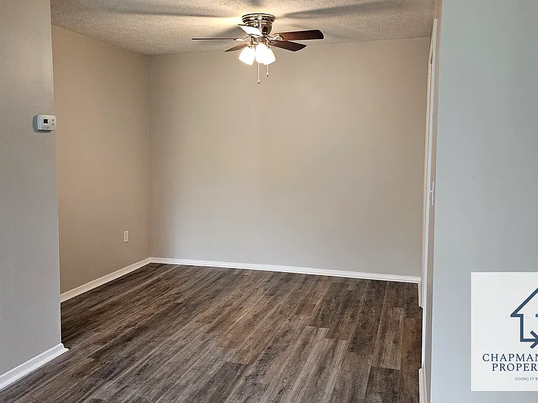 216 Moore Rd #4 — Photo 4