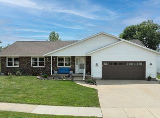 3535 24th Ave, Marion, IA 52302