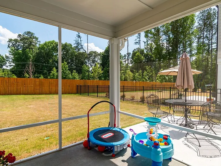 219 Abbot Pl — Photo 28