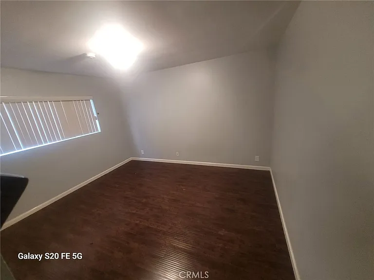 5621 Edgemar Ave — Photo 9