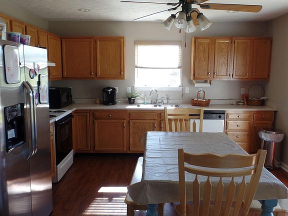 5th image of 114 Glenavy Dr