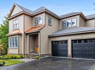 564 Chestnut St, Needham, MA 02492