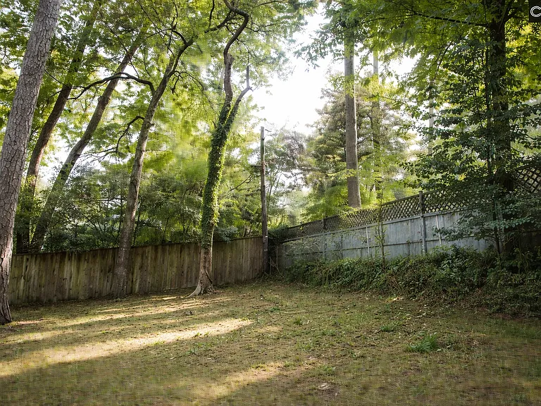 2706 Forest Dr — Photo 12