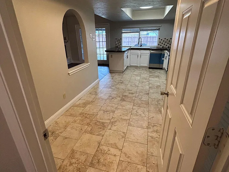 2809 Dove Meadow Dr — Photo 10